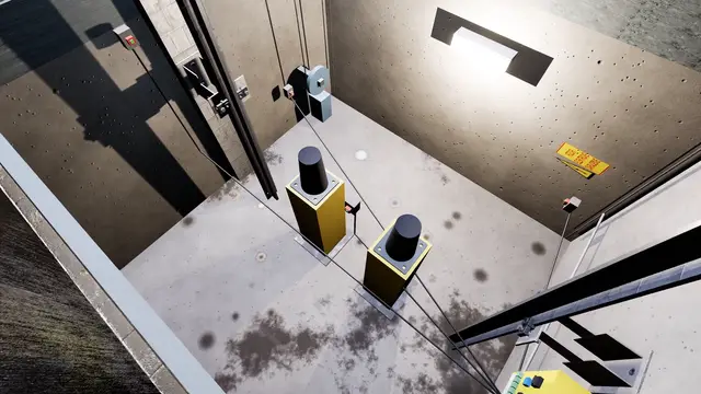 Strmý pohľad zhora do betónovej priehlbne výťahovej šachty. Na dne dva čierne nárazníky na žltých podstavcoch, škvrny na podlahe, po stranách kovové vodidlá a konzoly, v rohu žltá výstražná nálepka. — PRE-ALFA 0.0.1 · REÁLNY ZÁBER Z HRY